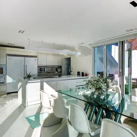 Bianca Amaizing View Design 10 Min Walk From Beaches Villa