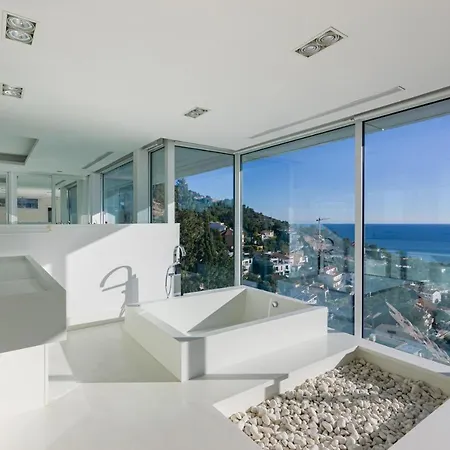 Bianca Amaizing View Design 10 Min Walk From Beaches Villa Sitges