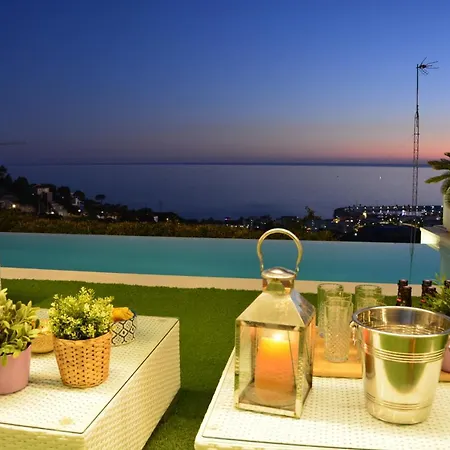 Bianca Amaizing View Design 10 Min Walk From Beaches Villa